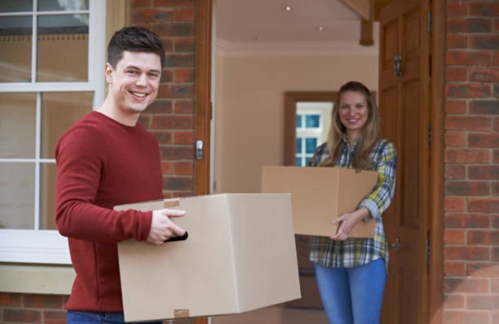 Student moving in Hillsboro, Oregon