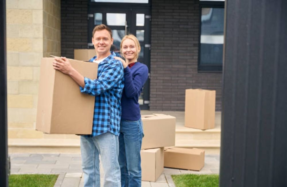 Student moving in Hillsboro, Oregon